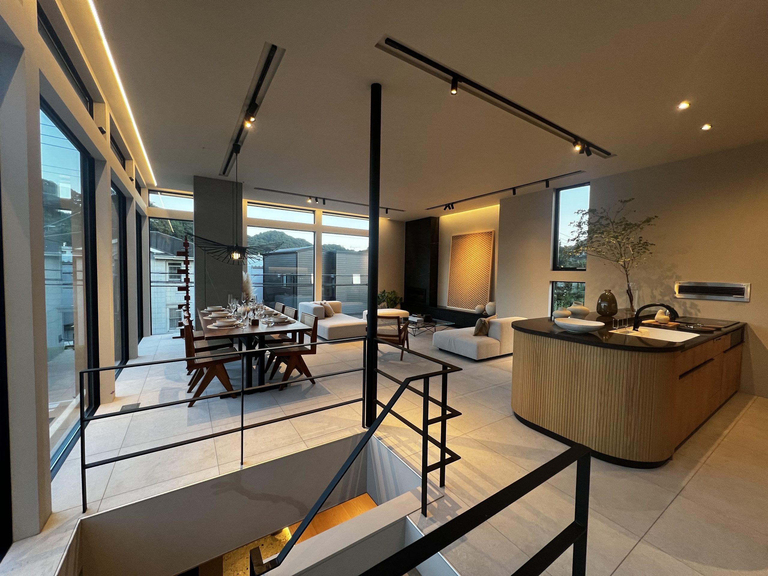 インスピレーションに満ちた、思索の住宅